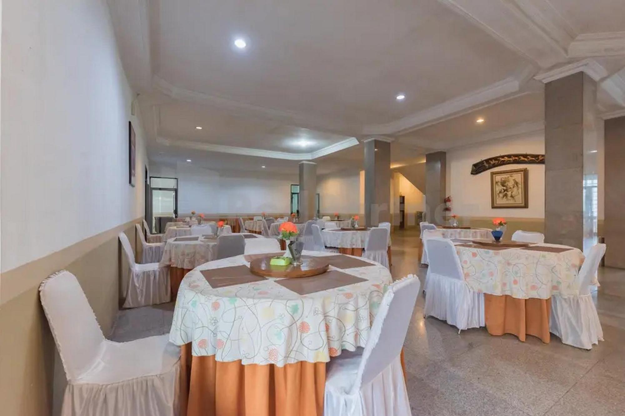 Hotel Ayong Linggarjati Kuningan Mitra Reddoorz Exteriör bild